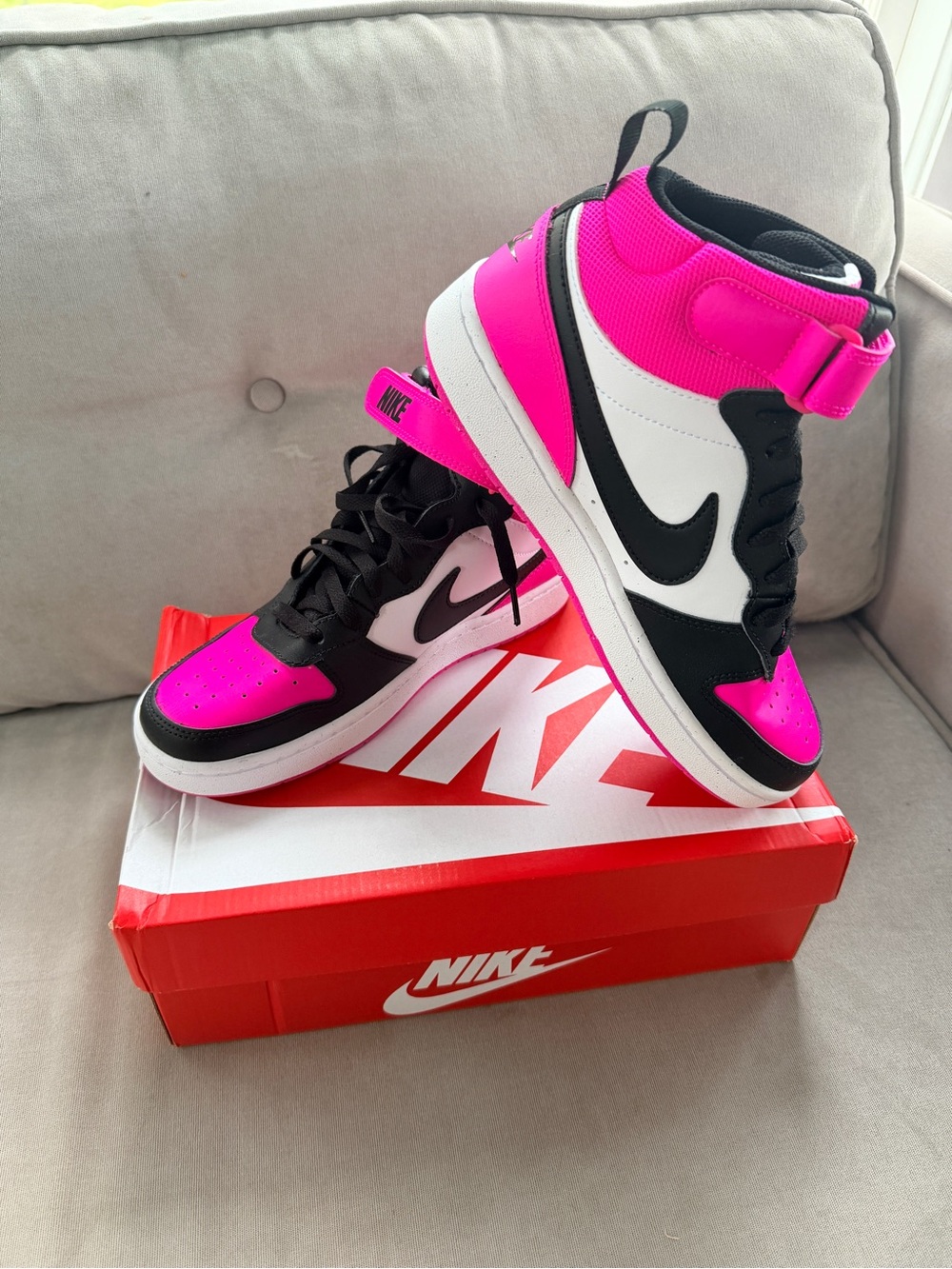 NEW Nike High-Top Sneakers in Hot Pink, Black & White youth
